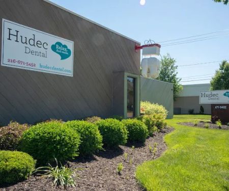 Hudec Dental