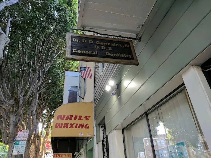 Bernardo Gonzalez DDS 4