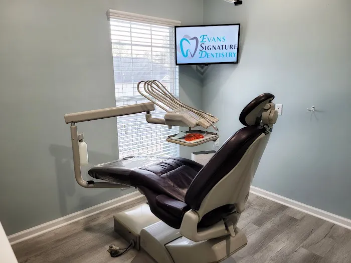 Evans Signature Dentistry Picture 3