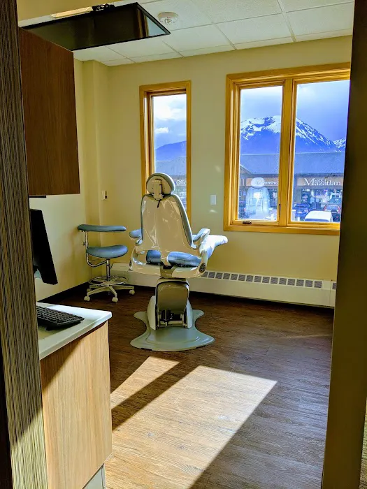 Innovative Family Dental - Dr. Stephanie Barnett Picture 7