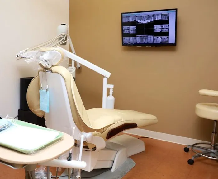 Encino Dental Esthetics: Kaivan Kiai, DDS Picture 2