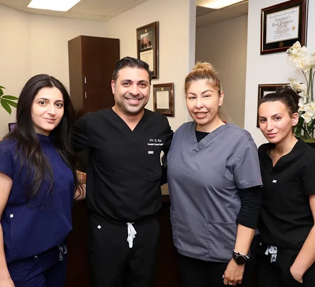 Encino Dental Esthetics: Kaivan Kiai, DDS Picture 1
