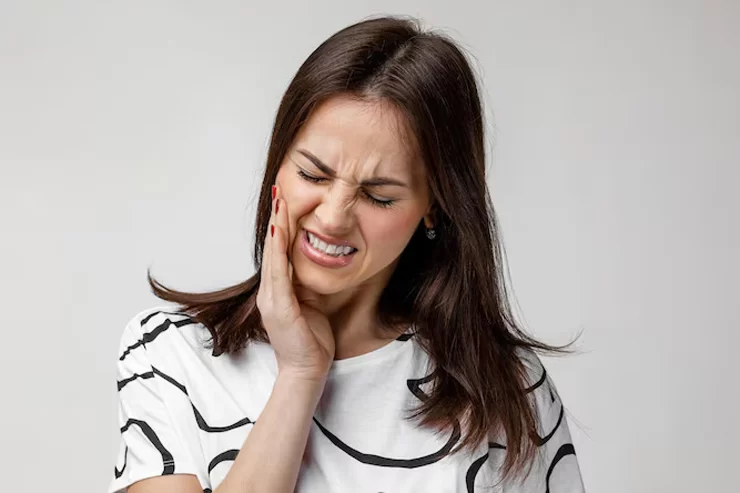 Understanding Causes of Tooth Pain After Whitening Treatment and How to Manage It